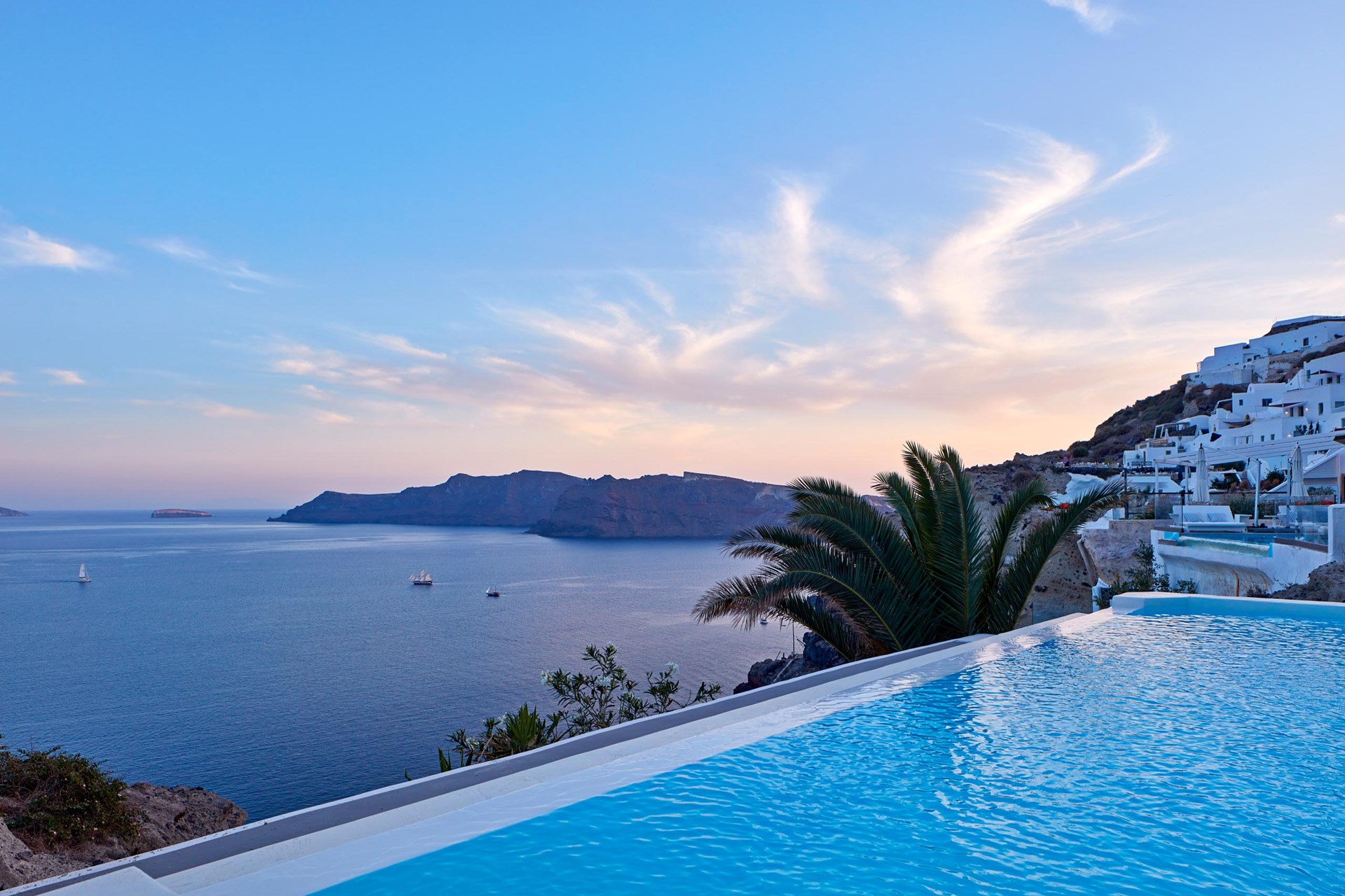 The Most Romantic Hotel in the World: Katikies Hotel, Santorini, Greece ...